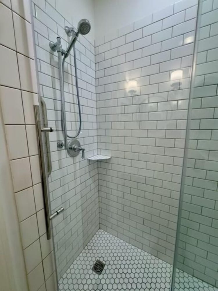 Swift House Inn - photo 107