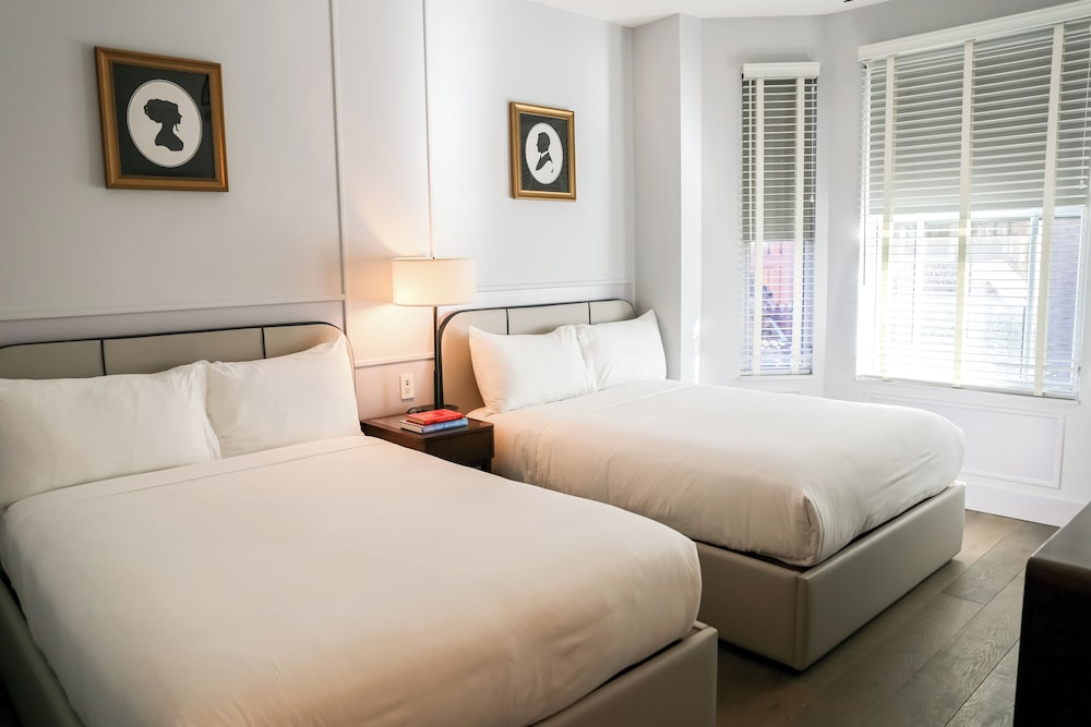 Hotel Belleclaire - photo 39