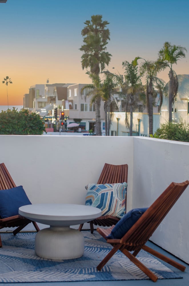 Boardwalk Hotel: Bikes Boards & Beach Gear Included - photo 18