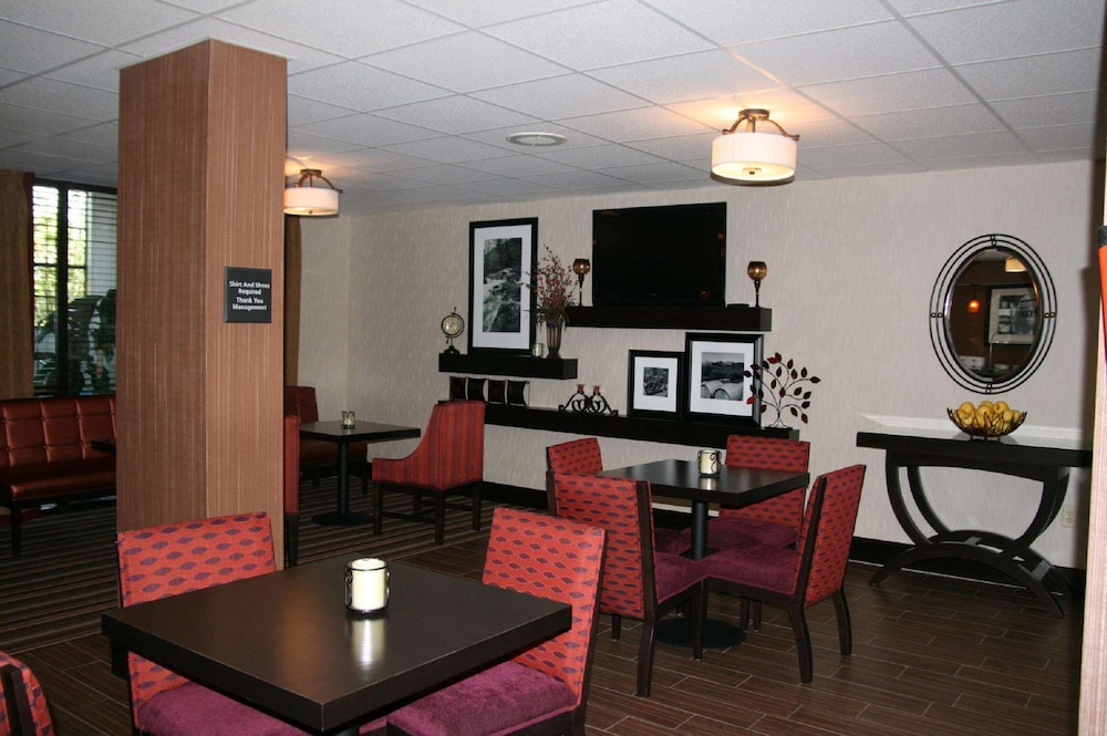 Hampton Inn by Hilton Clarksville - photo 31