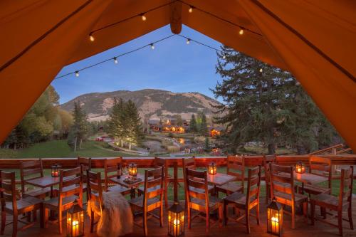 Rustic Inn Creekside - photo 12