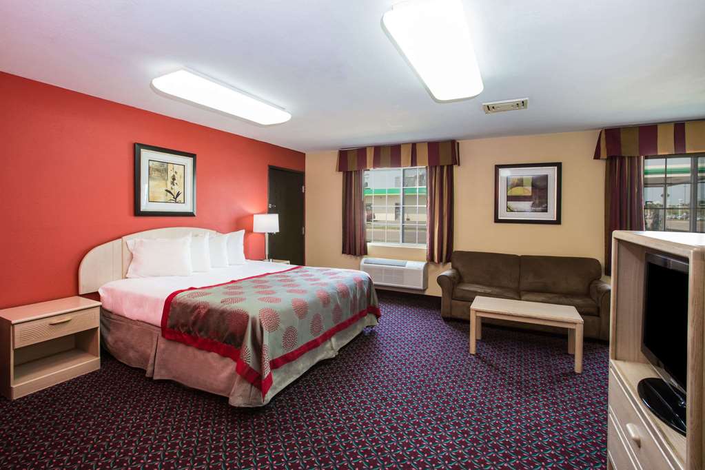Ramada by Wyndham Sioux Falls - photo 15
