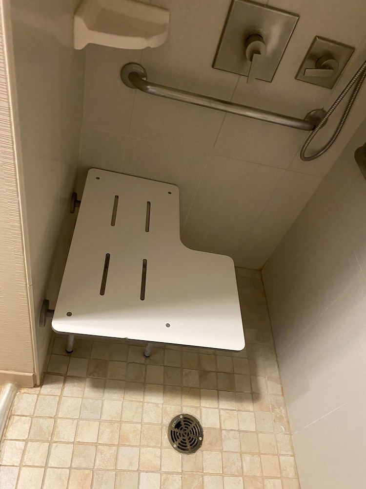 Embassy Suites Ontario Airport - photo 16