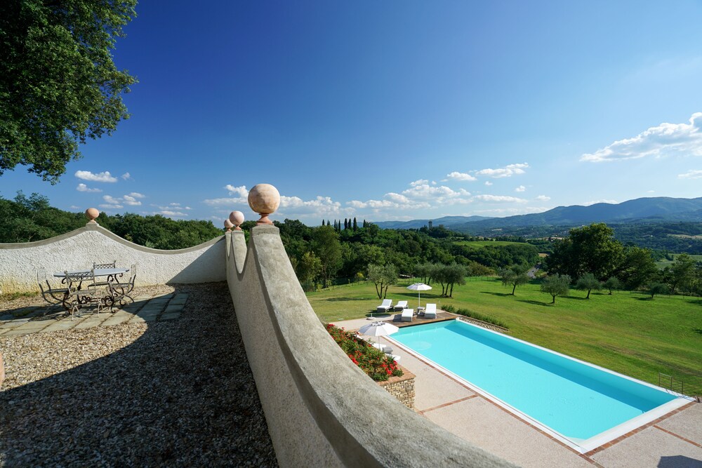 Tenuta di Rota — hotel in Reggello