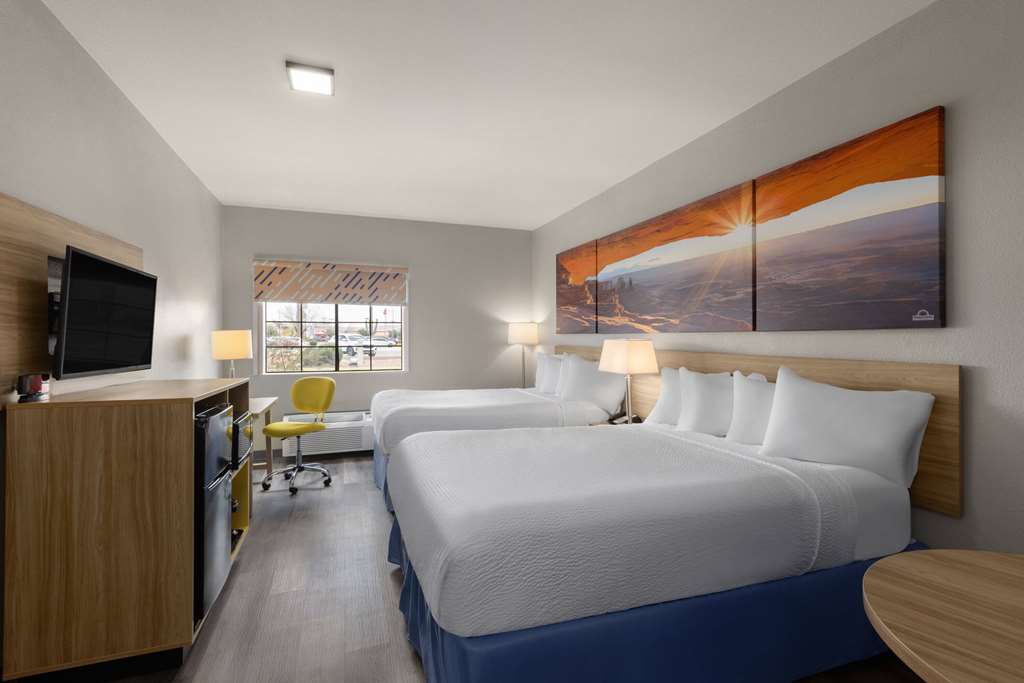 Days Inn & Suites by Wyndham Tucson Marana - photo 19