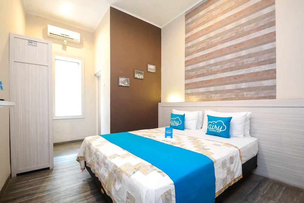 Airy Alun Alun Malang Basuki Rachmat 1 in Malang, Indonesia