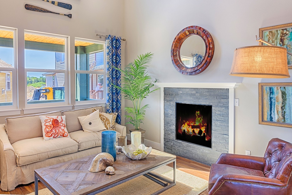 Oyhut Bay Resort in Ocean Shores, United States