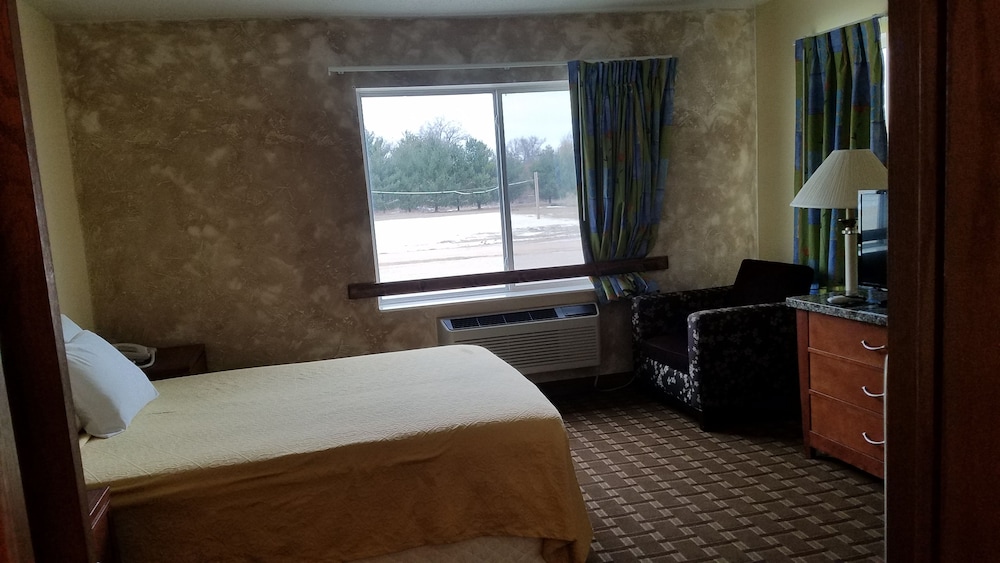 Inn of the Pines - photo 14