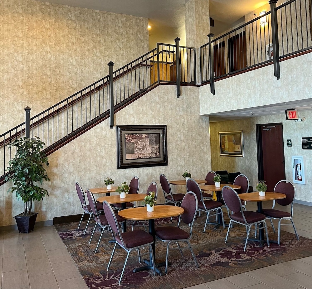 Grandstay Hotel Suites Becker Big Lake — Becker