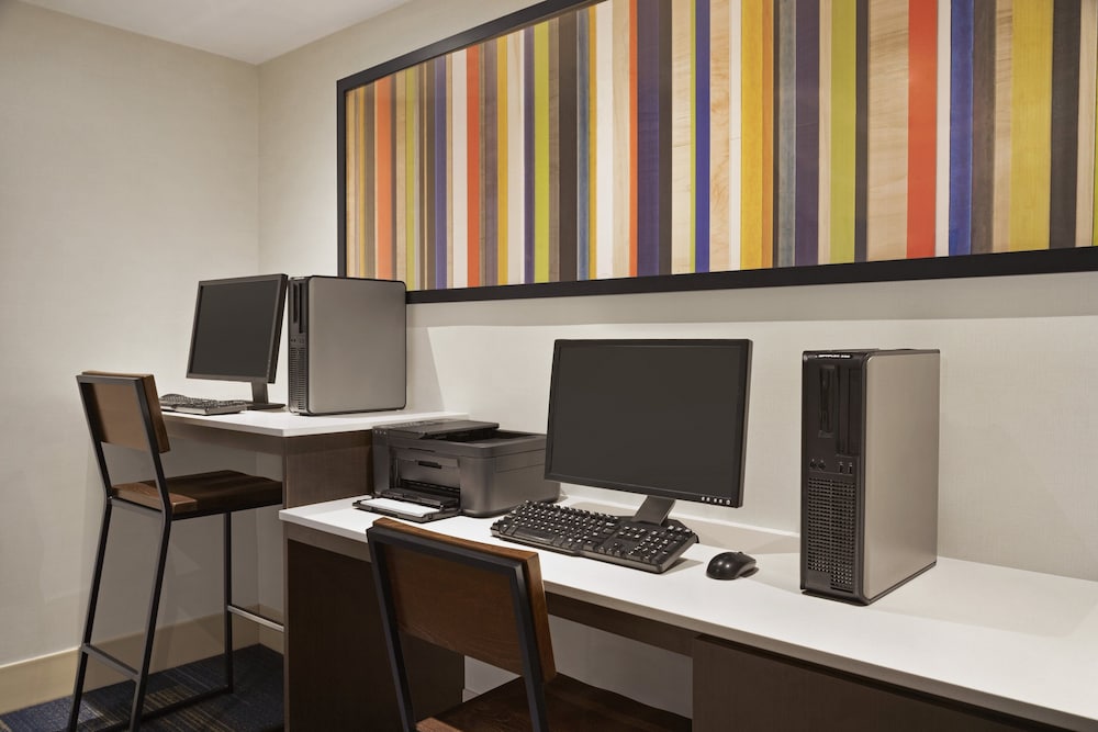 Holiday Inn Express Hotel & Suites Durant by IHG - photo 19