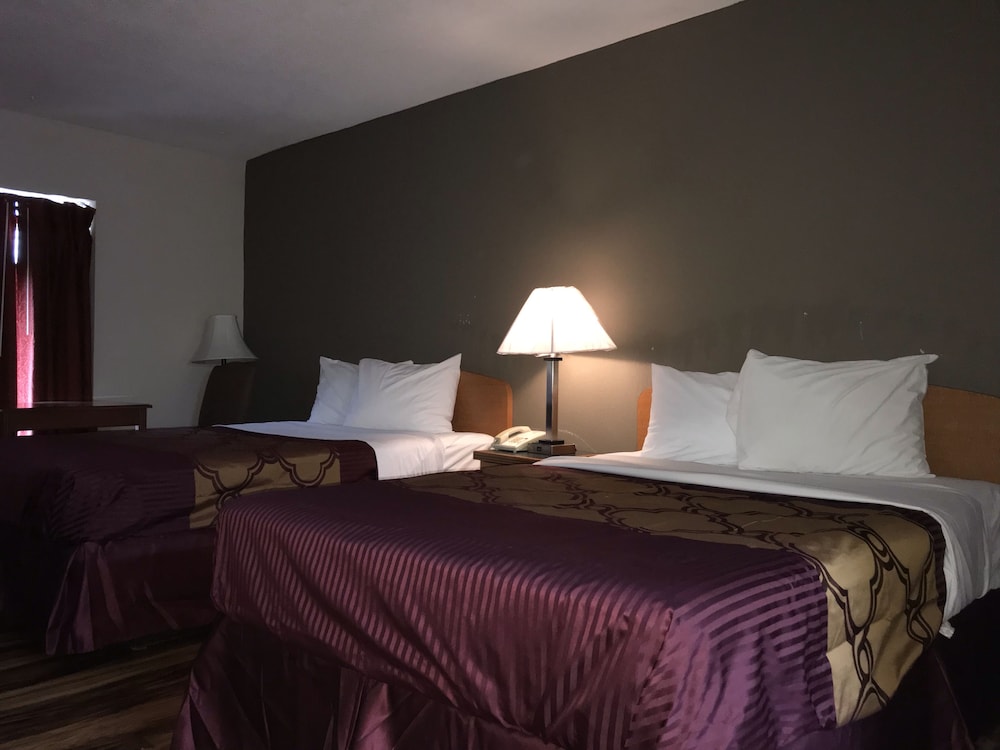 Bear Mount Inn & Suites - photo 18