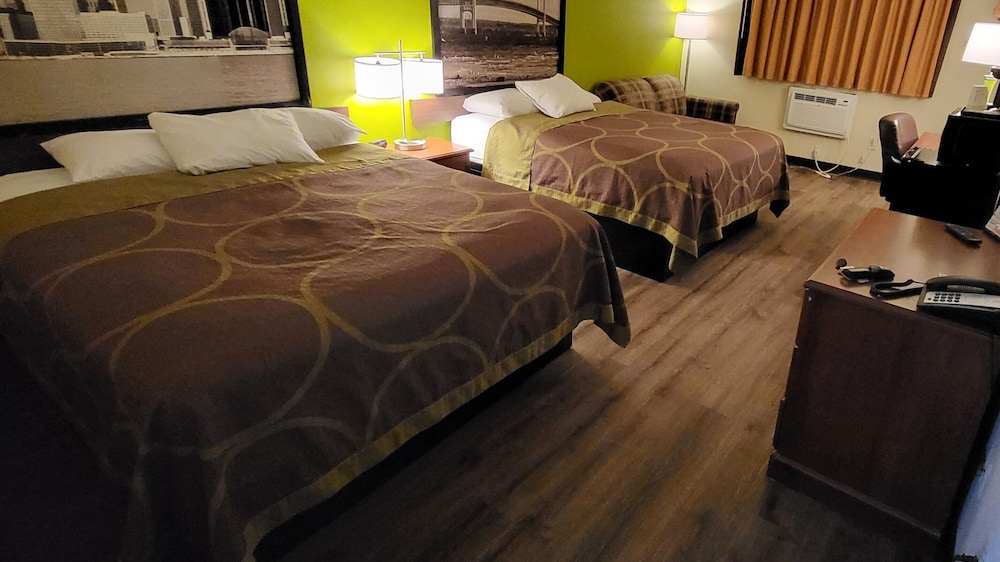 Super 8 by Wyndham Canton Livonia Area - photo 16