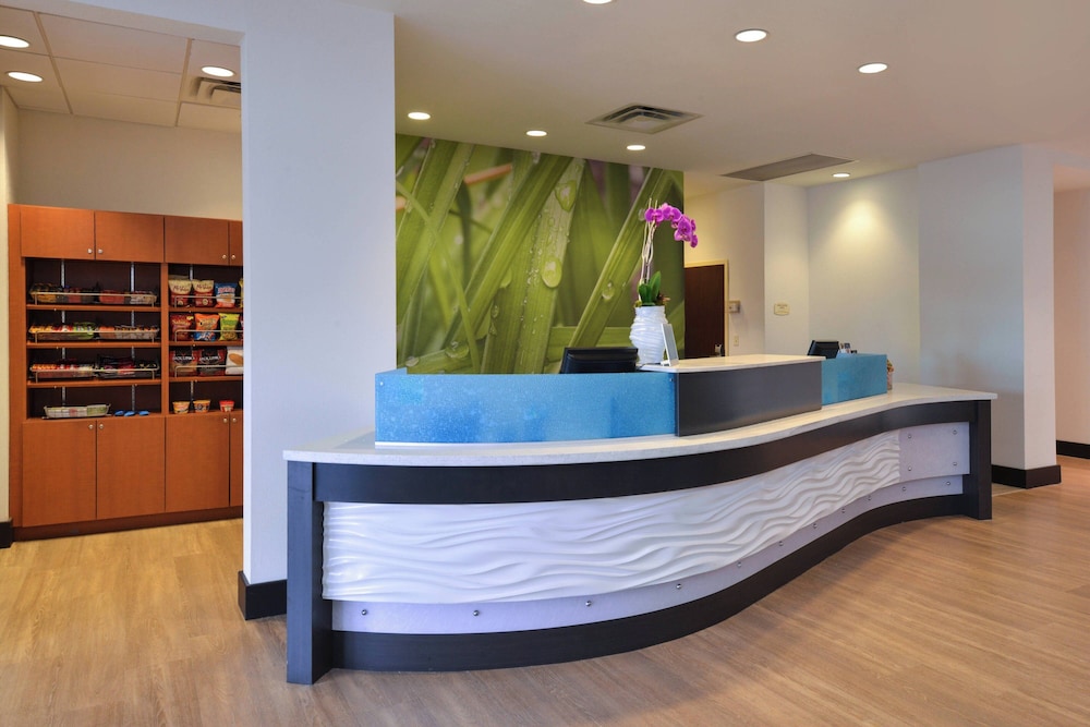Springhill Suites by Marriott Oklahoma City Airport - photo 2