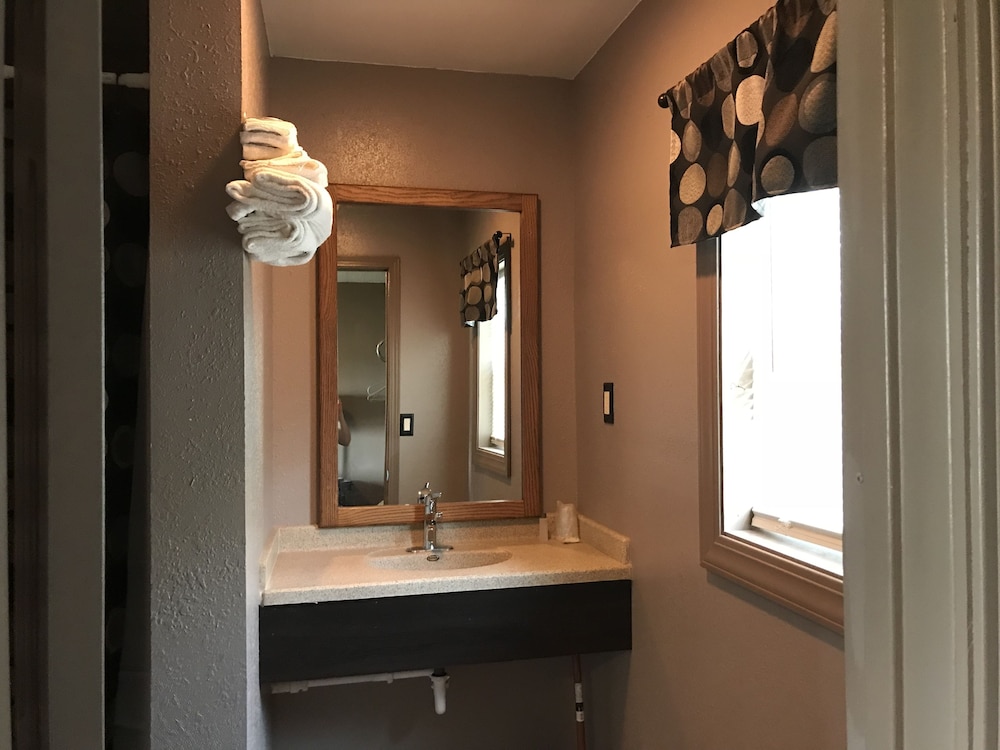 Pullman Motel - photo 14