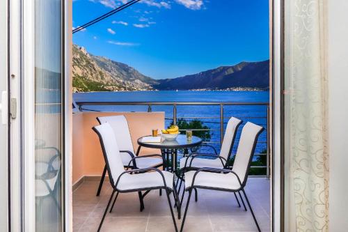 SSM Apartmani — 4-Star Luxury Hotel in Kotor, Montenegro