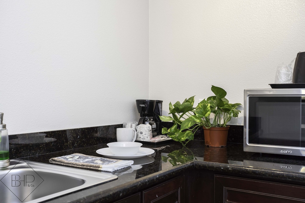 The Hotel Oceanside - photo 29