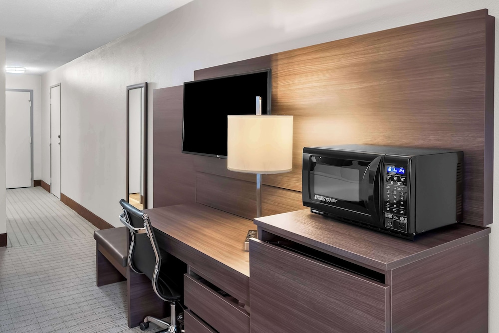 SureStay Hotel by Best Western SeaTac Airport North - photo 22