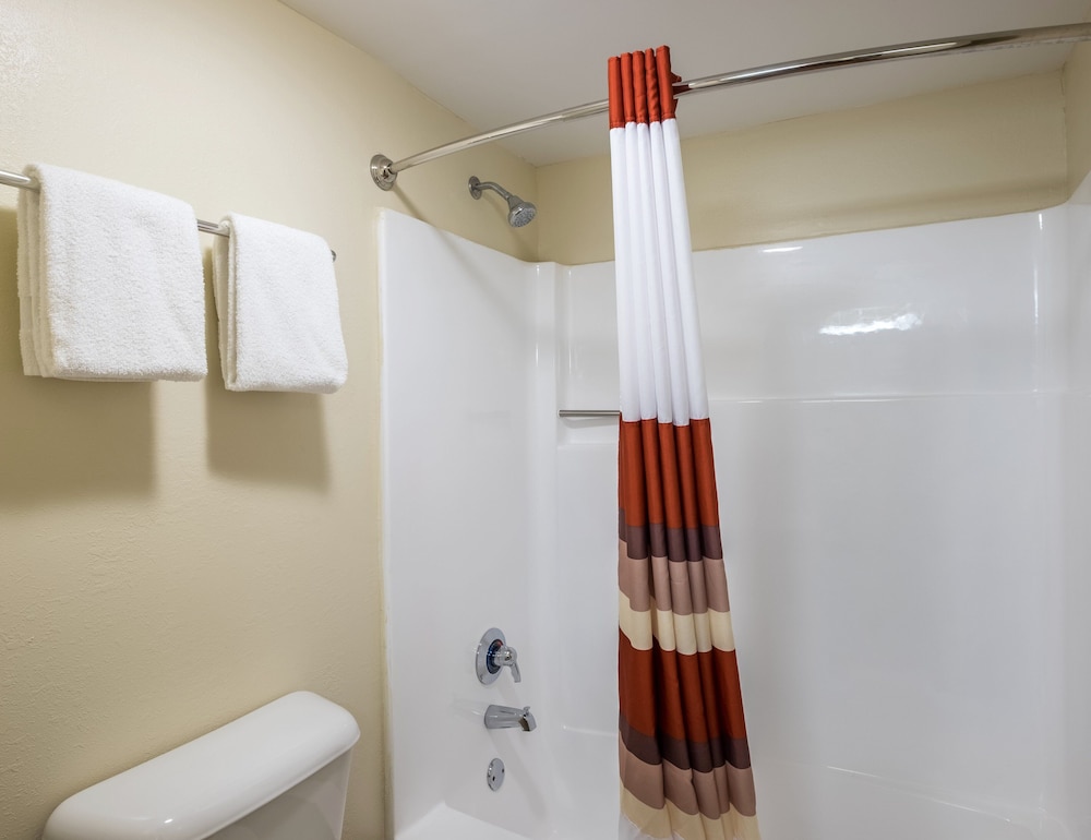Red Roof Inn Hershey - photo 20