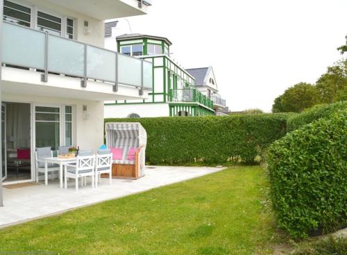 Schloss am Meer Whg3 große Terrasse mit Meerblick — 4-Star Luxury Hotel in Wyk Auf Foehr, Germany