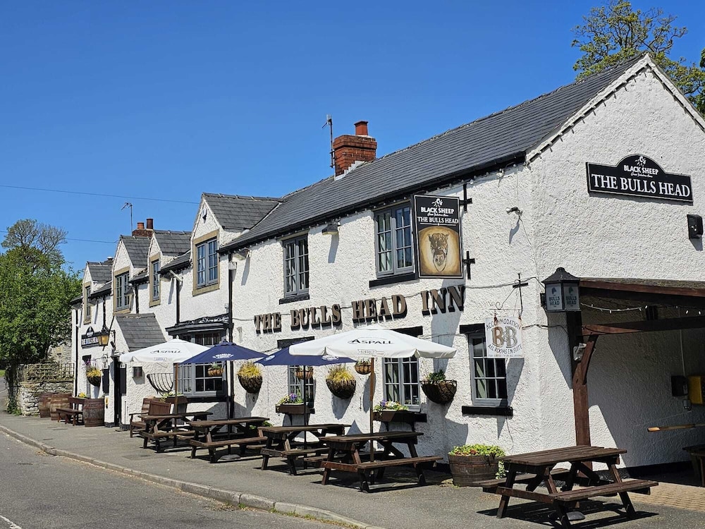 The Bull at Foolow — 4-Star Luxury Hotel in Hope Valley, United Kingdom