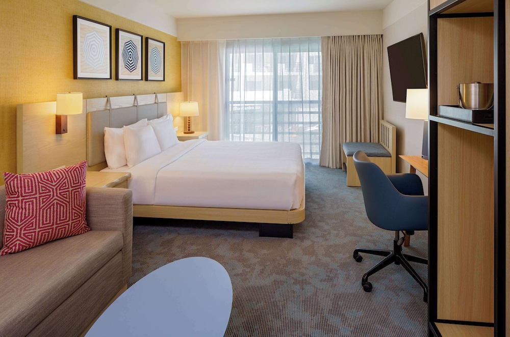 Hilton Garden Inn Dana Point Doheny Beach - photo 27