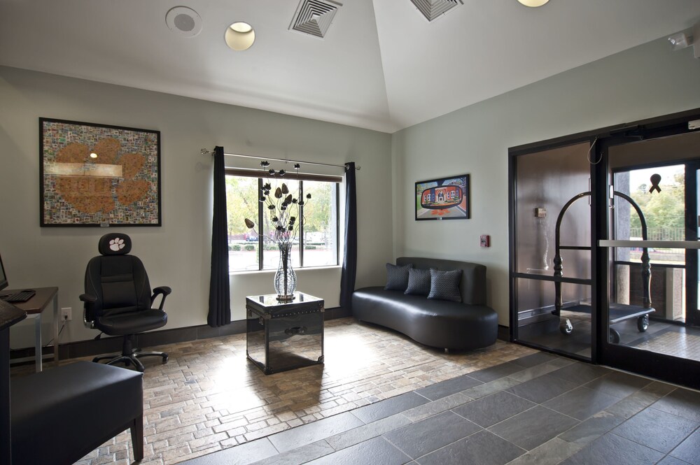 Inn @ Clemson - photo 5