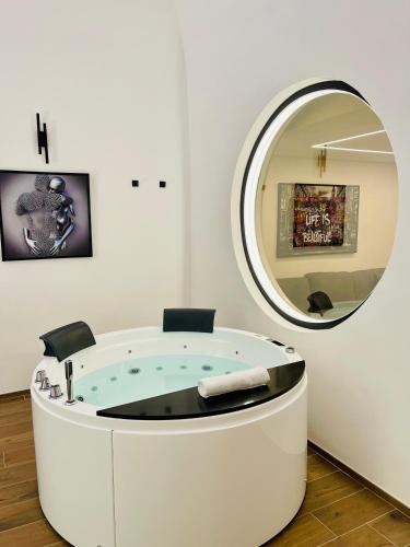 Suite169 Black — 4-Star Luxury Hotel in Bari, Italy