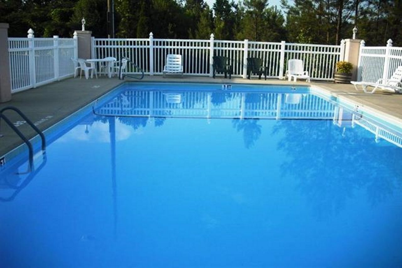 Red Roof Inn & Suites Rome - photo 15