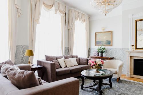 Dream Stay Gorgeous two level 3 Bedroom Apartment 170m2