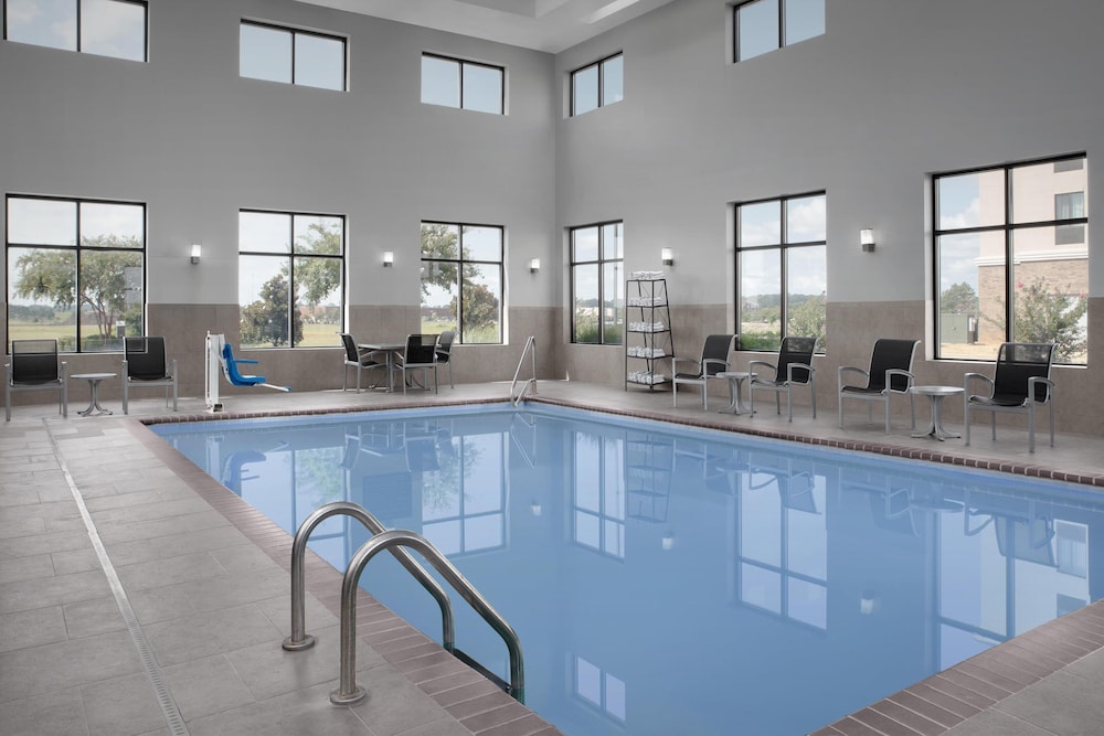 Hampton Inn & Suites Tupelo Barnes Crossing - photo 27