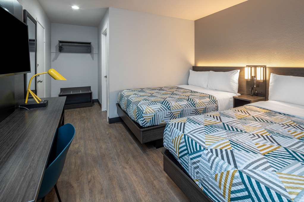 Motel 6 Fontana CA - photo 14