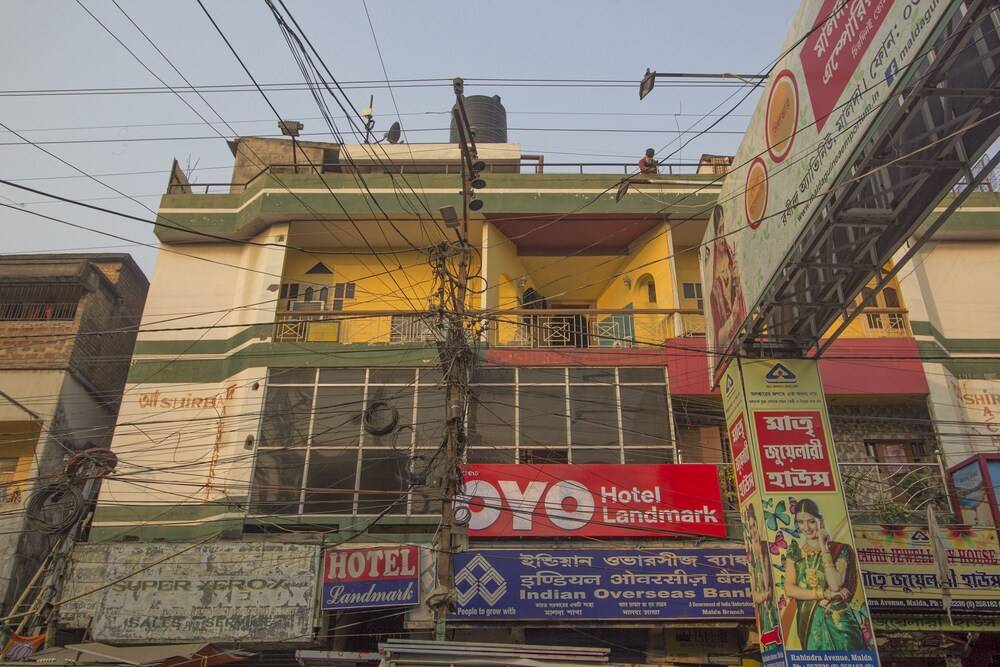 OYO 27610 Hotel Landmark in Siliguri, India
