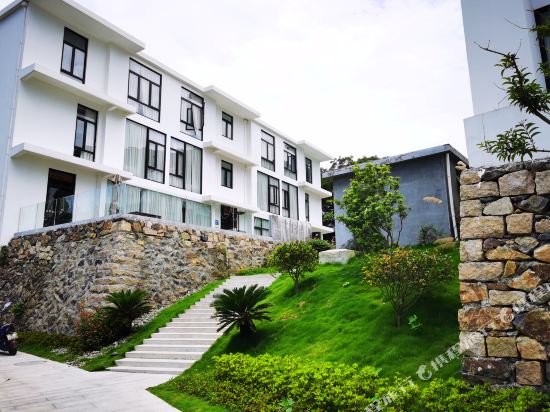 Mollin Sea Resort Hotel in Zhoushan, People's Republic of China