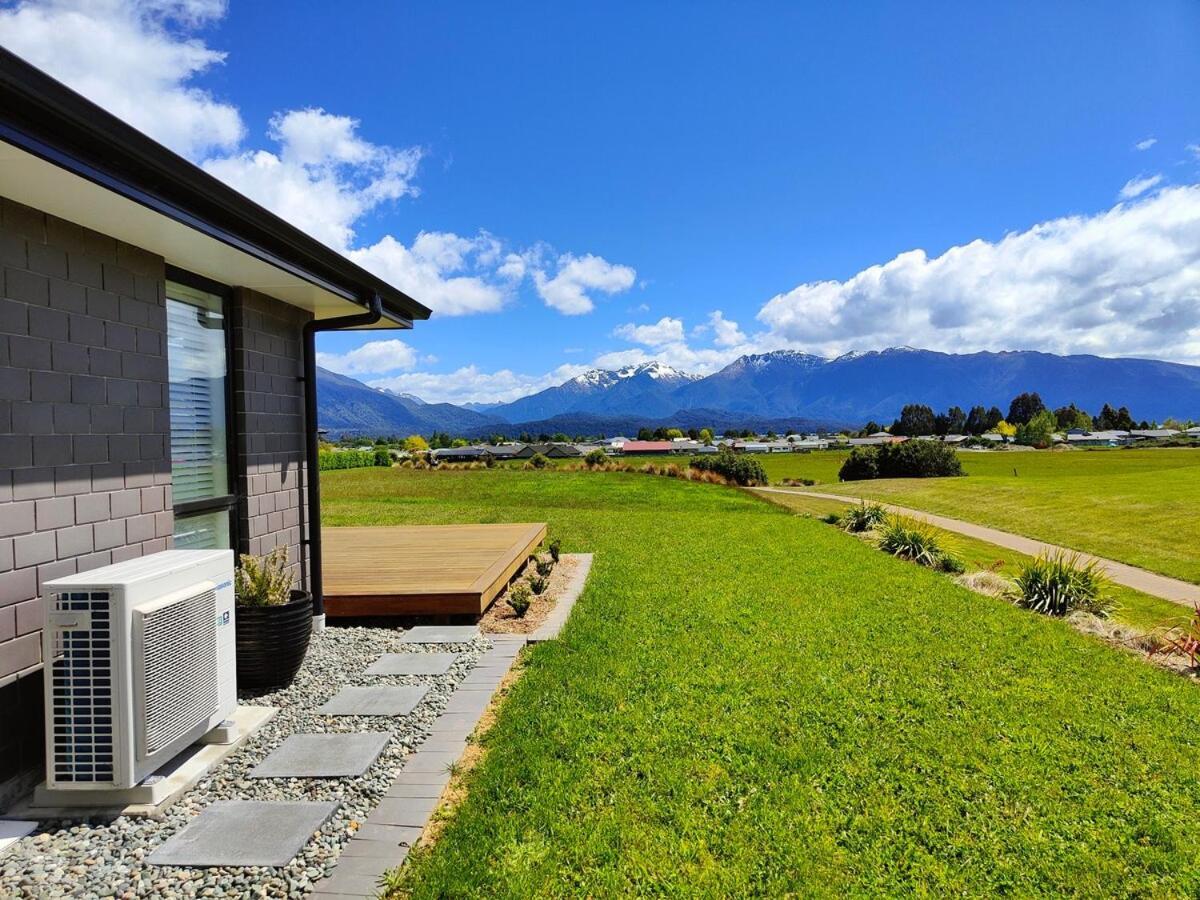Mountain View Getaway - carbon neutral hotel in Te Anau