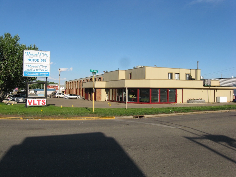 Royal City Motor Inn — Brooks