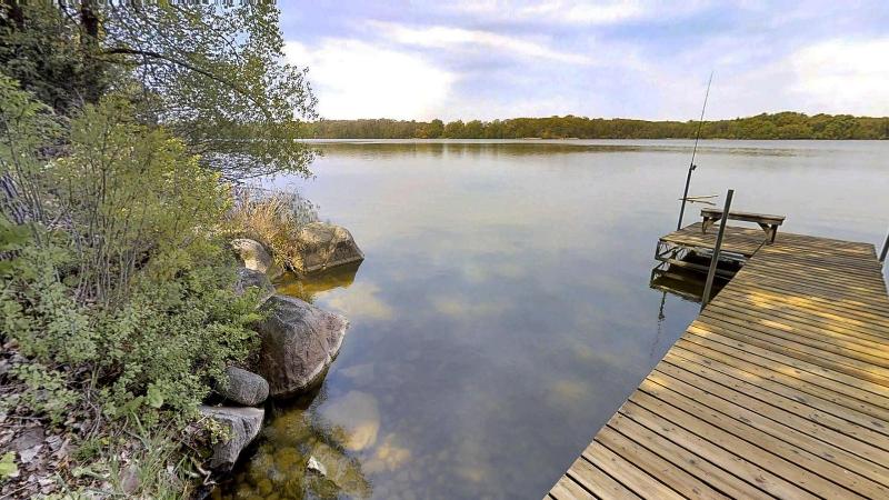 Lakefront Hideaway - photo 3