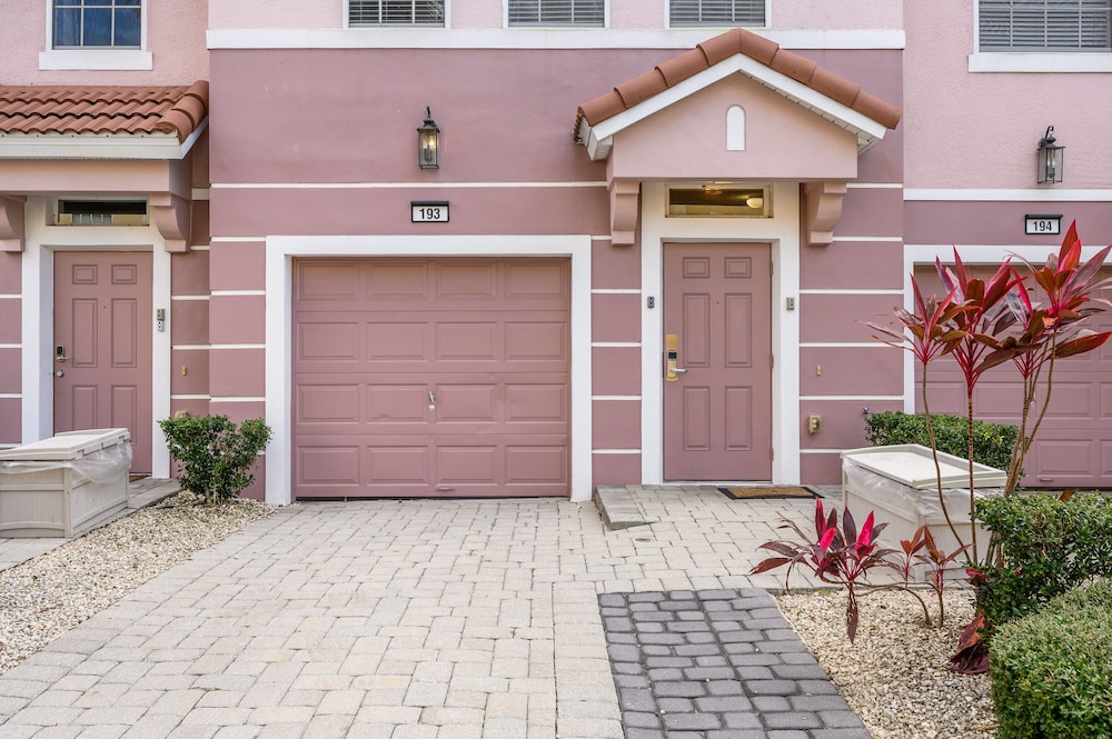 Vista Cay Resort Direct Townhomes by Millennium Management - photo 327