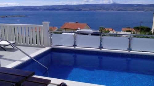 Apartment in Dugi Rat with private Pool sea view terrace aircondition WiFi 5112 1 — 4-Star Luxury Hotel in Dugi Rat, Croatia