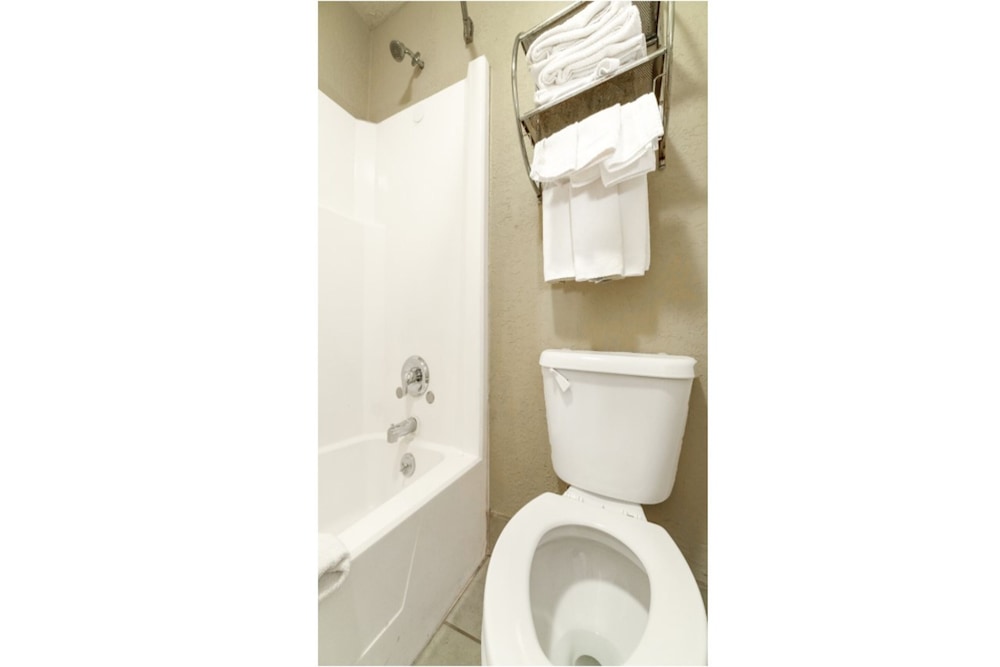 Stamford Inn - photo 42