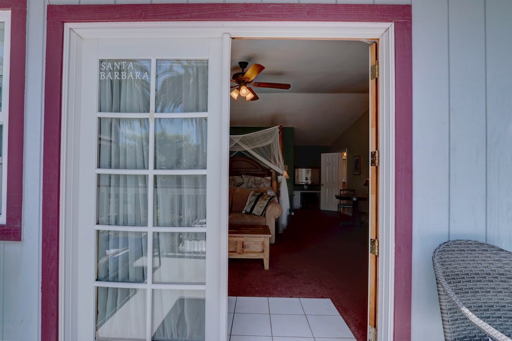 Pelican Cove Inn - photo 100