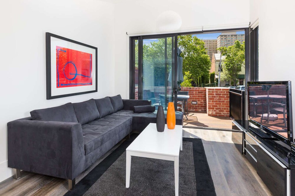 Class Style and Location in Carlton — 4-Star Luxury Hotel in Carlton, Australia