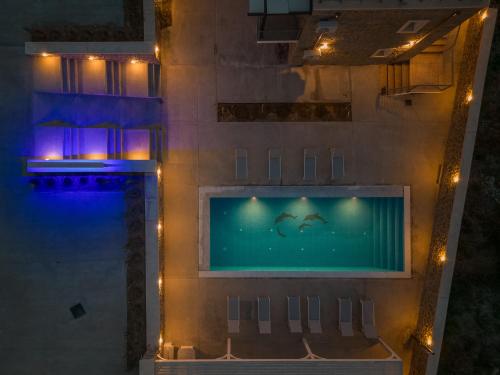 Lithos Suites - carbon neutral hotel in Unknown City