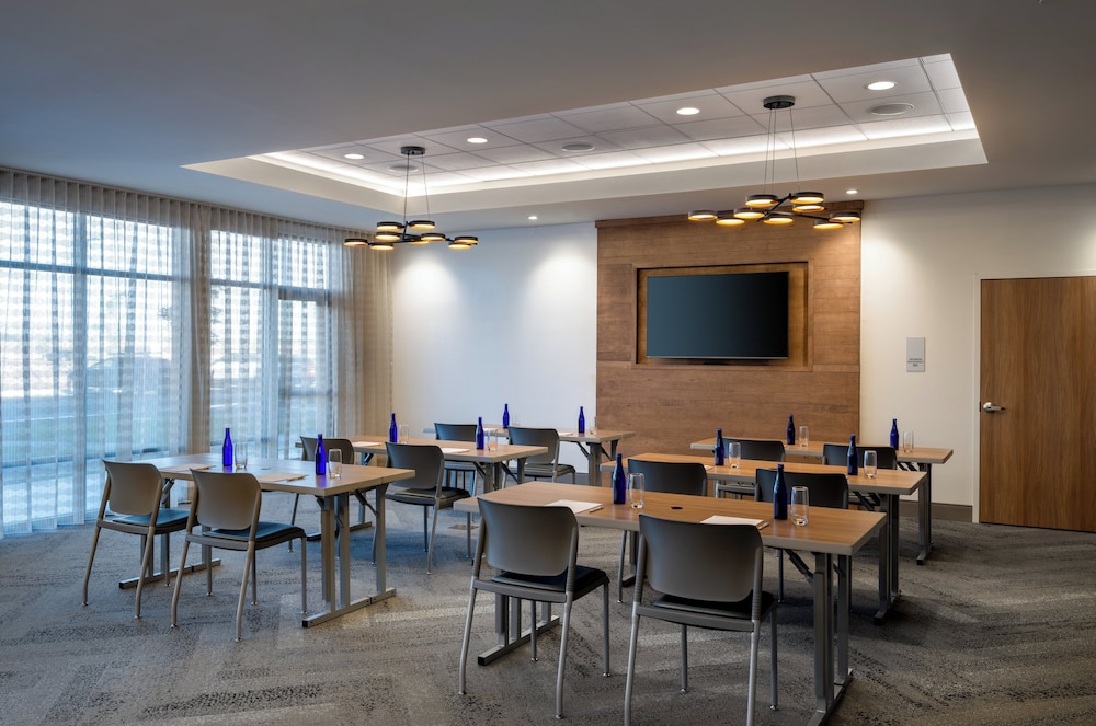 Even Hotel Bozeman Yellowstone Intl Arpt By IHG - photo 43