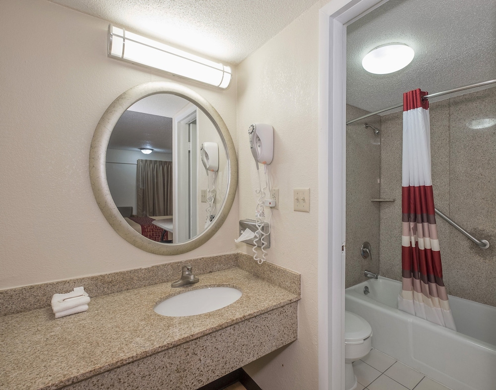 Red Roof Inn Hagerstown Williamsport MD - photo 19