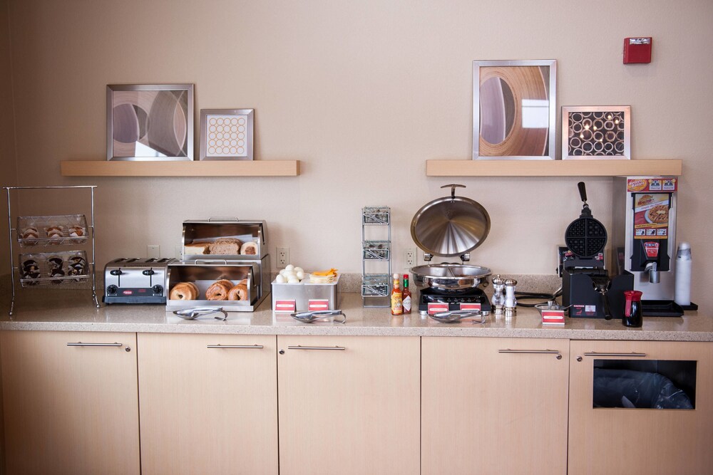 TownePlace Suites by Marriott San Jose Campbell - photo 12