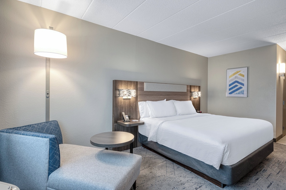 Holiday Inn Express & Suites Gahanna Columbus Airport by IHG - photo 14