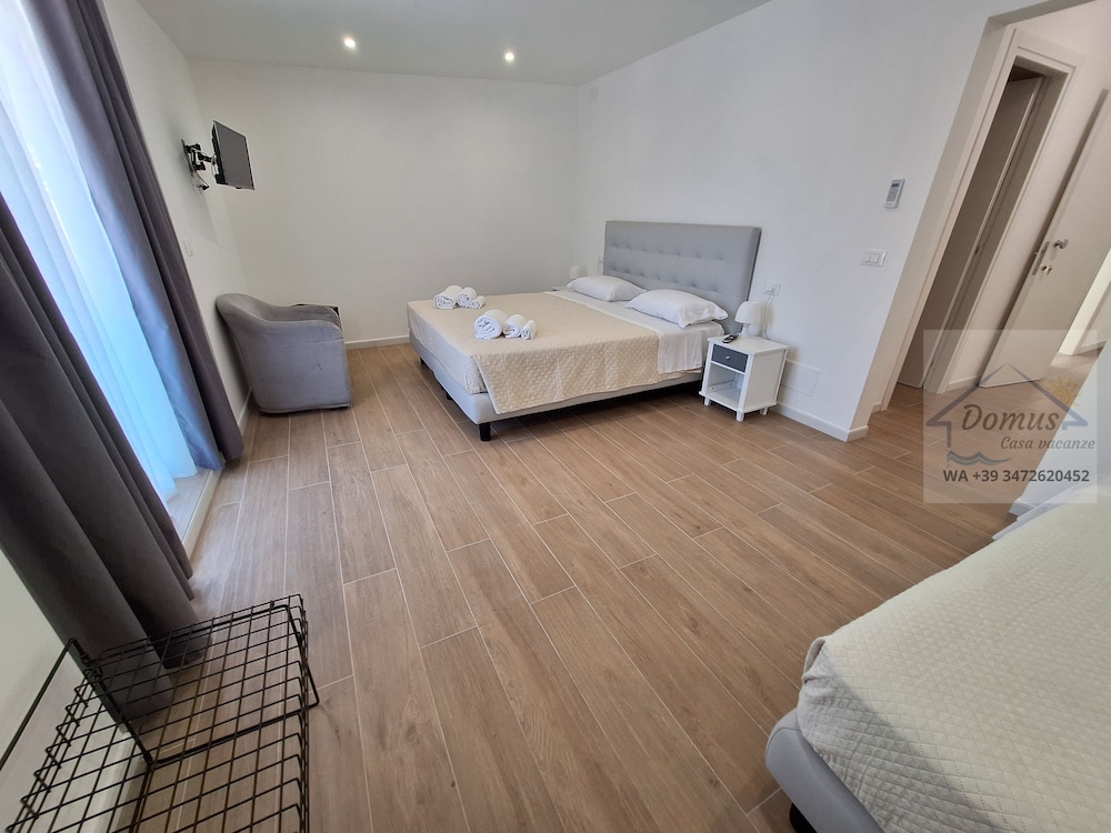 Room triple Double Room in Terrasini, Italy