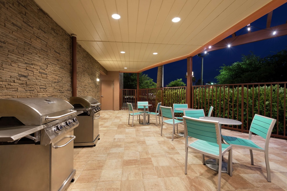 Home2 Suites by Hilton Florida City FL - photo 19