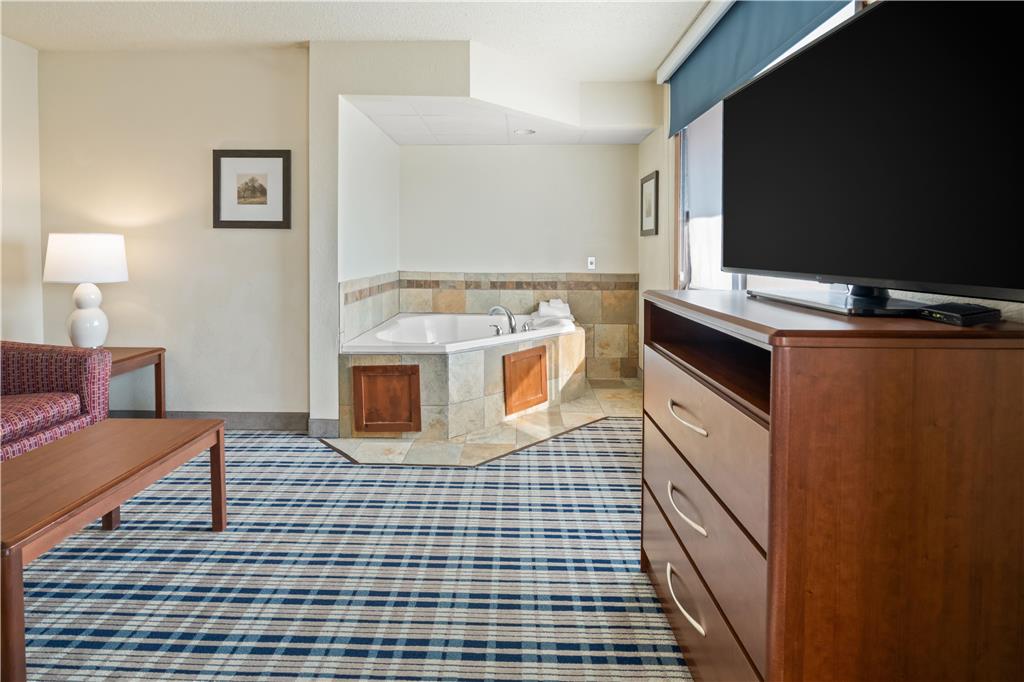 AmericInn by Wyndham Dickinson - photo 33