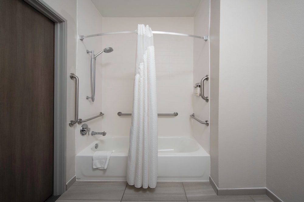 Holiday Inn Express Hotel & Suites Canyon by IHG - photo 49